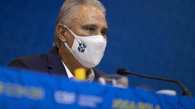 BOB半岛体育平台-巴西队该招阿尔维斯库蒂尼奥吗？蒂特有他的考虑！